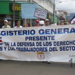 Manifestación de funcionarios públicos en Pérez Zeledón