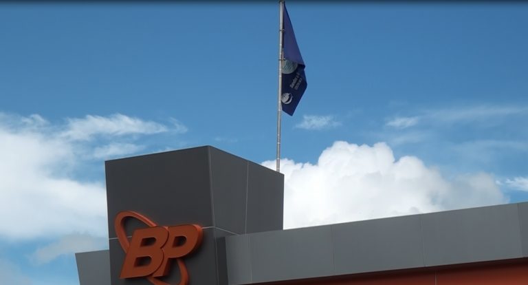 Sucursal del Banco Popular en Pérez Zeledón ondea su Bandera Azul Ecológica